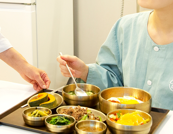 봄담한방병원 간경화 치료식 — 저염 고단백 맞춤 식단 간 기능 회복